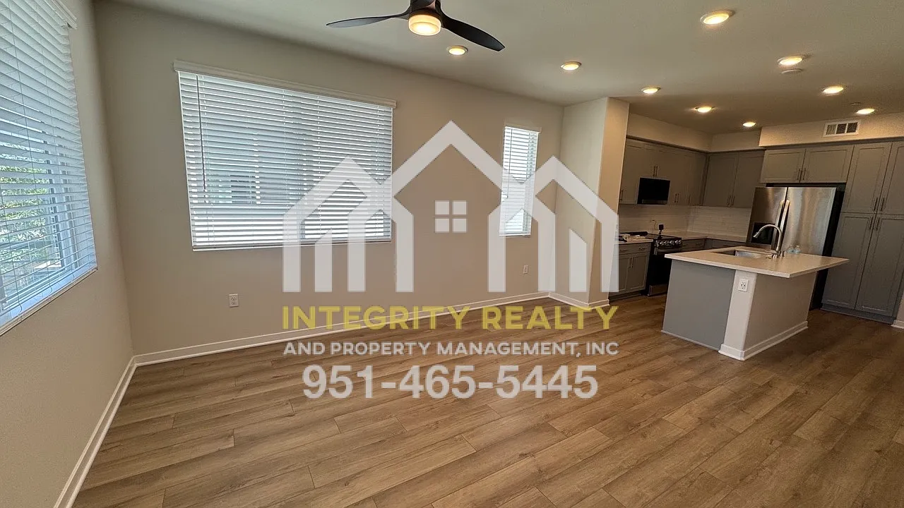 4 bed, 1672 sqft, $4,595 — Photo 4