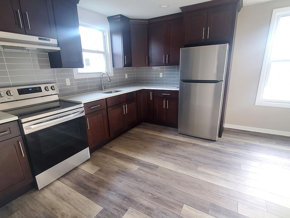 1st image of 346 Hawthorne Ave Floor 2
