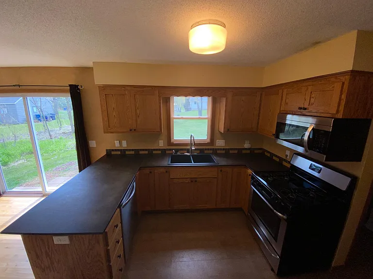 23945 Smithtown Rd — Photo 12