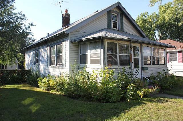 1st image of 4611 Newton Ave N