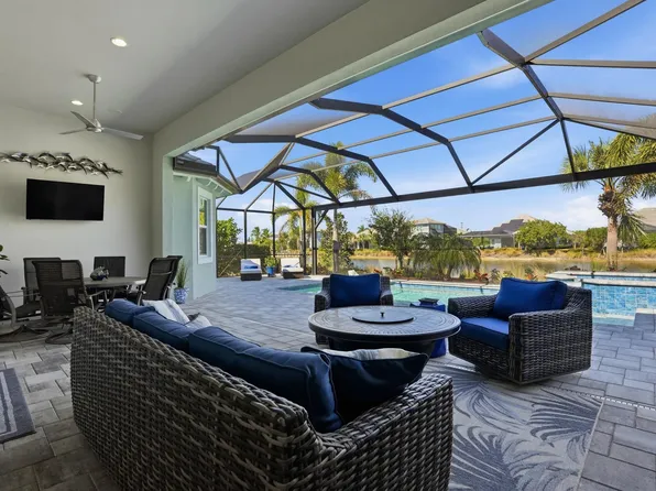 6061 Lucaya Way, Naples, FL 34113