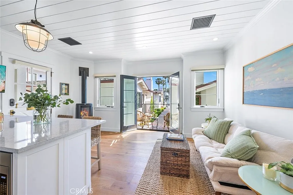 1 bed, 600 sqft, $6,250 — Photo 1