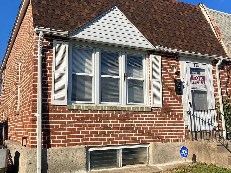 108 Fronefield Ave