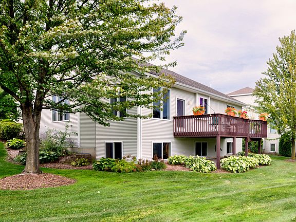 5th image of 24 Princeton Ct