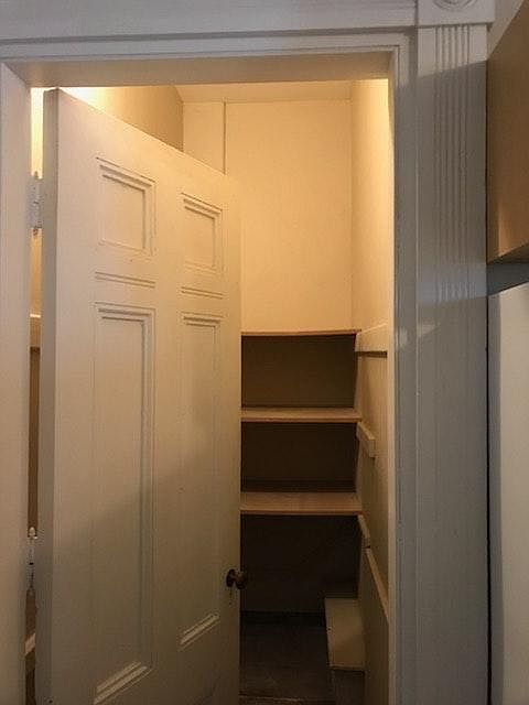 Walk-in kitchen pantry