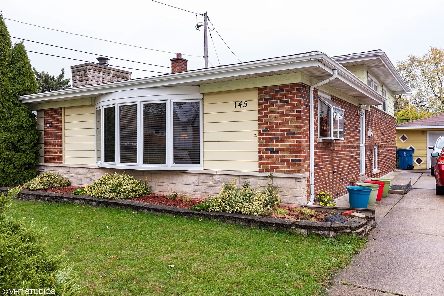 145 Kathleen Ln photo 1