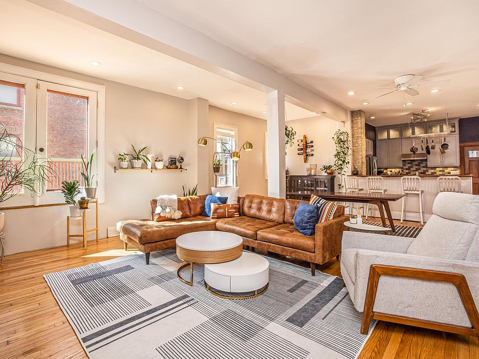 Open concept living/dining