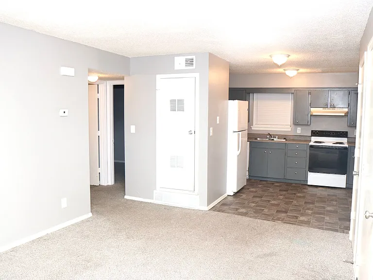 8201 Spring Valley Rd — Photo 11