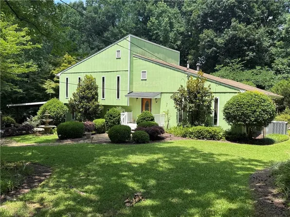 2880 Almand Ct NW, Conyers, GA 30012