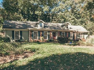 251 Hidden Lake Rd, Hendersonville, TN 37075
