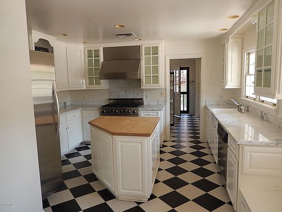 4th image of 4805 E Valley Vista Ln