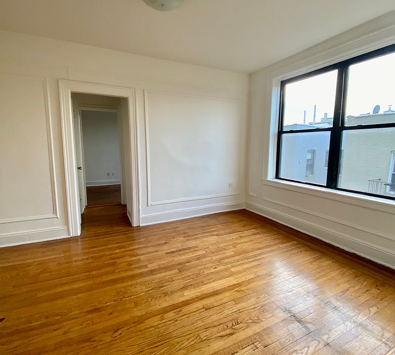 2nd image of 31-14 35th St #3BB