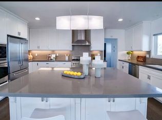 753 Claymont Dr, Los Angeles, CA 90049