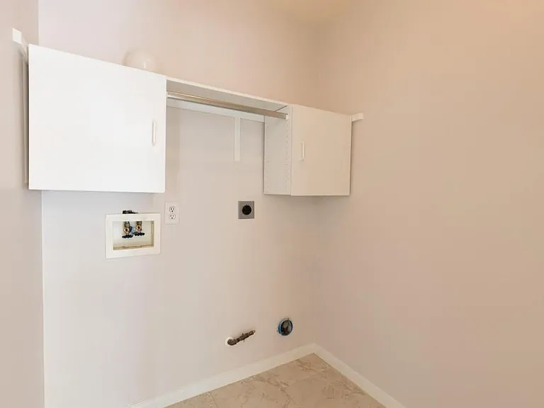 21812 Whispering Forest Dr — Photo 19