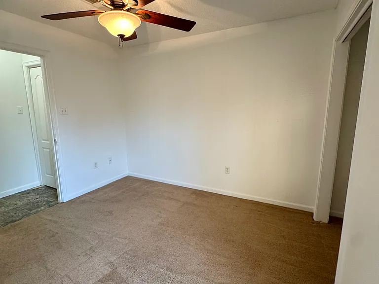14267 Woodlands Dr #4 — Photo 10