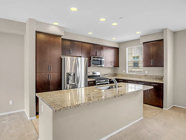 1870 Gladys Ave #107 — Photo 10