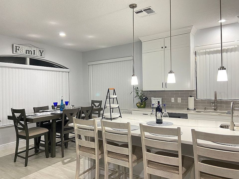 1st image of 2511 The Oaks Blvd