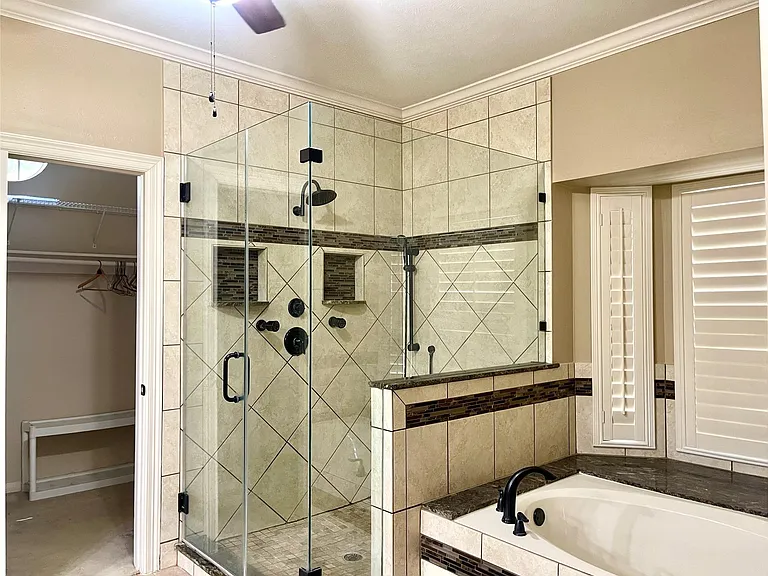 23203 Fall Wind Ct — Photo 13