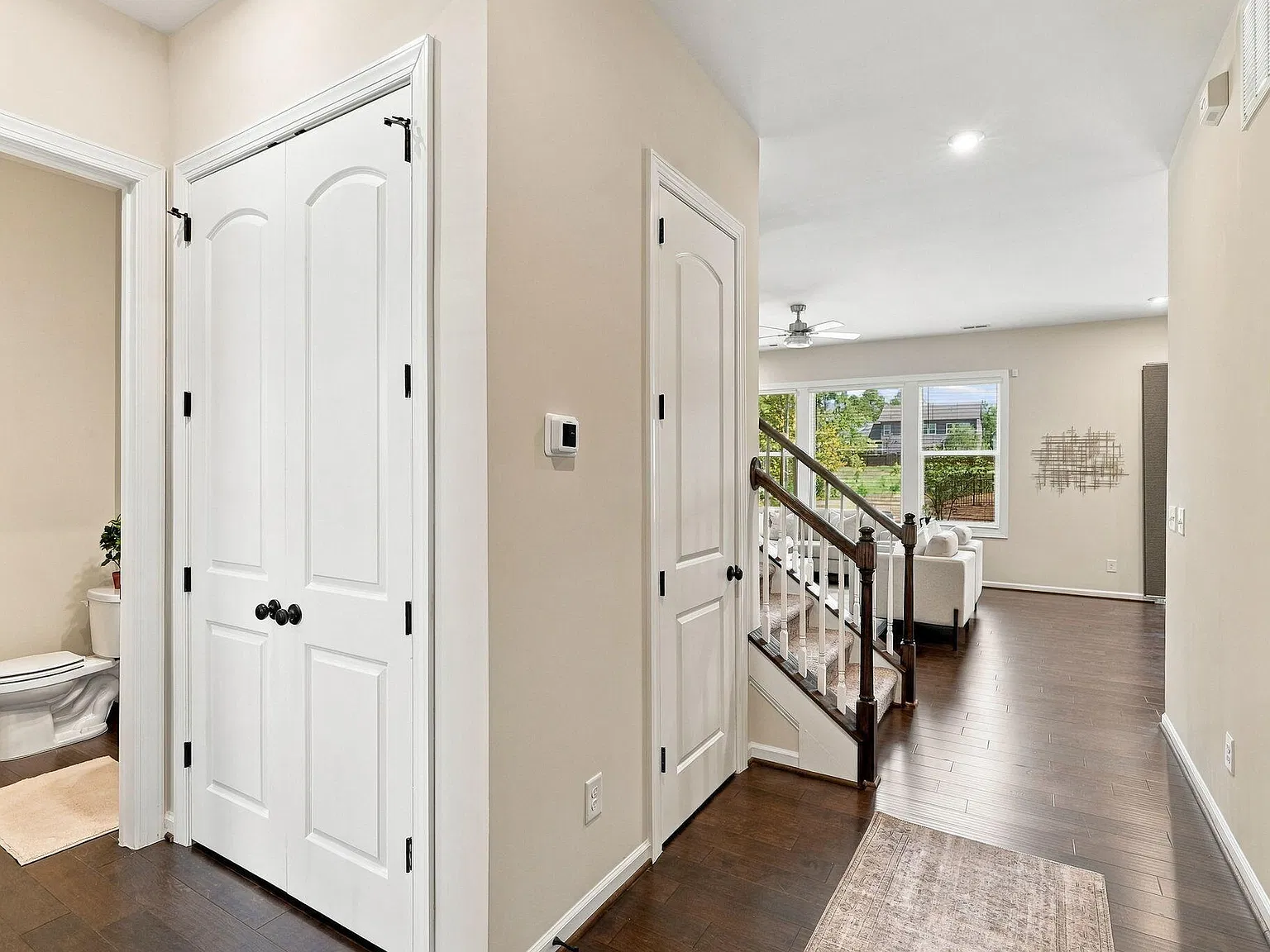 3 bed, 2.5 bath, 2546 sqft, $2,600 — Photo 4