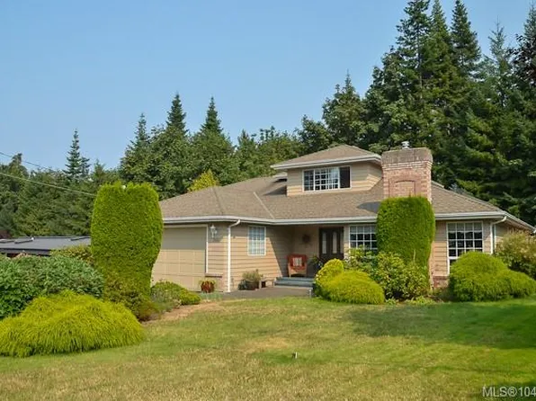 766 Canyon Crescent Rd, Qualicum Beach, BC V9K 1K9