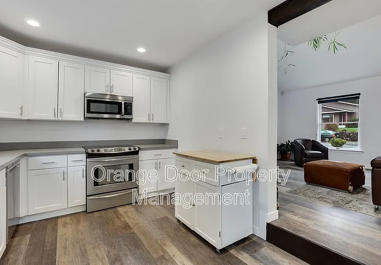 55 Hylebos Ave — Photo 11