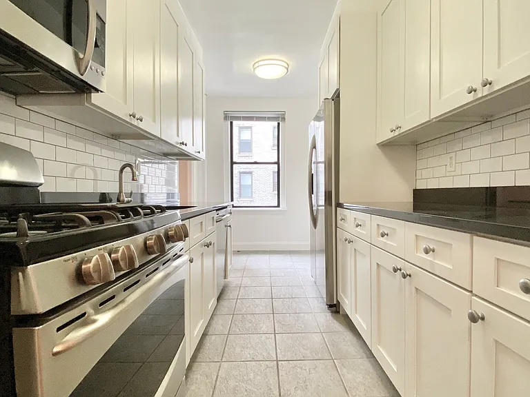 120 E 89th St #4J — Photo 3