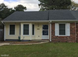 2106 Rolling Ridge Dr, Midway Park, NC 28544