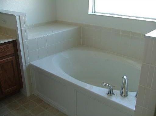 5th image of 1253 Vista Del Lago Blvd