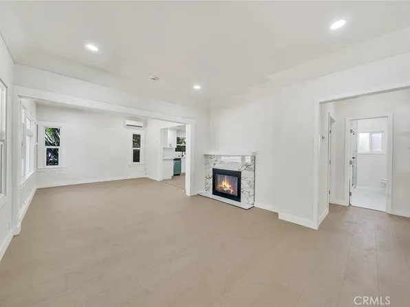 1020 W 70th St, Los Angeles, CA 90044
