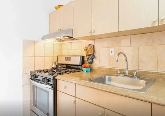 Rented by Arasun Real Estate LLC | media 4