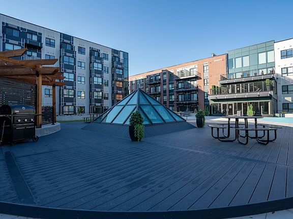 3rd image of 11025 26th Ave N #603