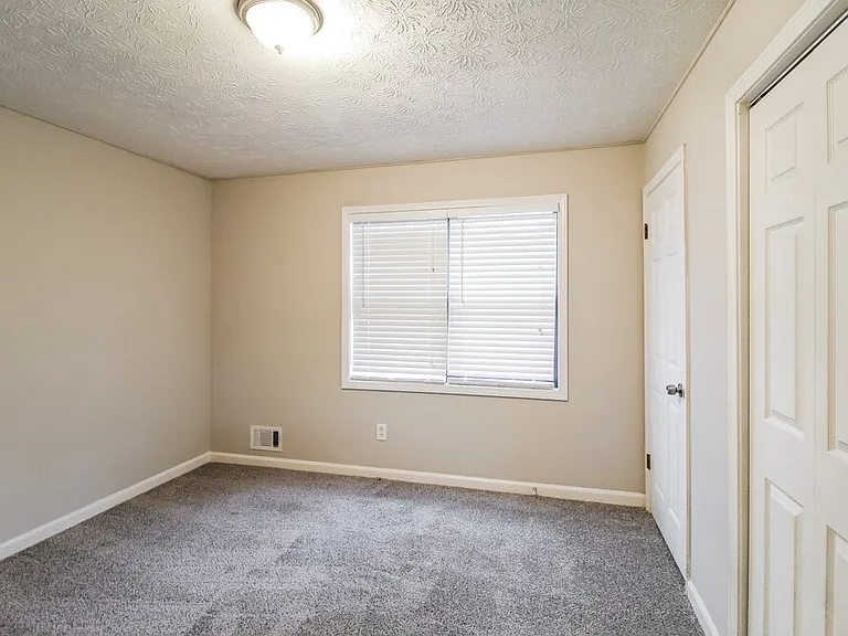 2794 Sardis Dr NE — Photo 13