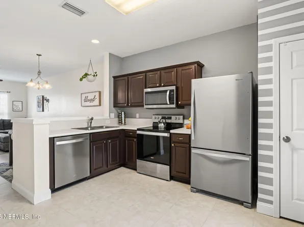 3579 TWISTED TREE Lane, Jacksonville, FL 32216