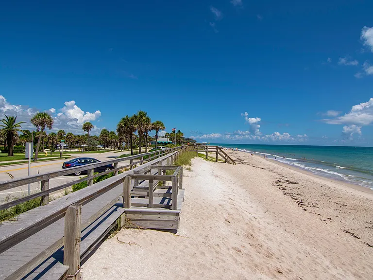 3939 Ocean Dr #307C — Photo 33