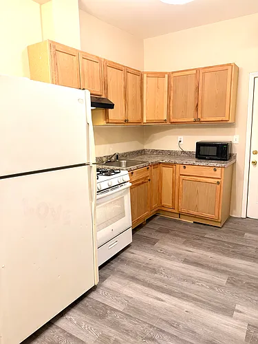 471 Ellison St #1 Photo 1