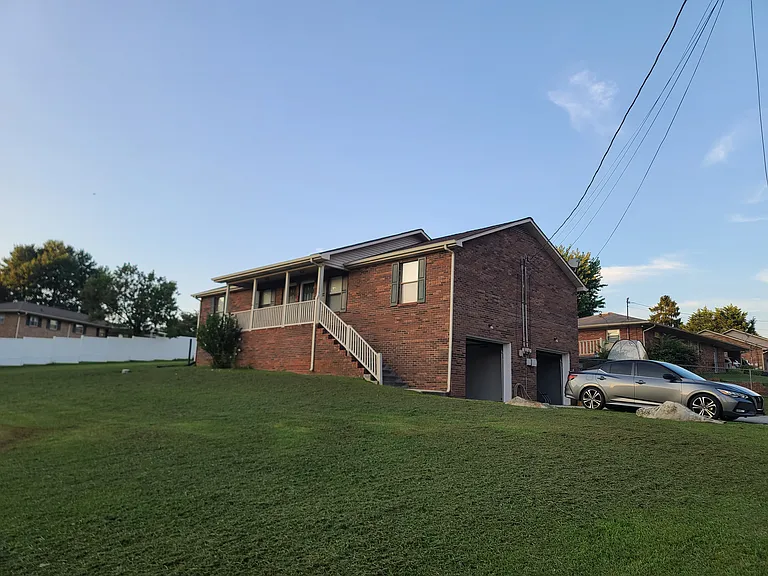101 Fox Dr #1 — Photo 1