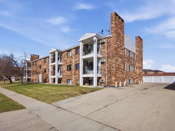 331 Prairiewood Cir S APT 202, Fargo, ND 58103