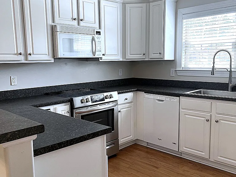 762 Beachwalk Dr — Photo 5