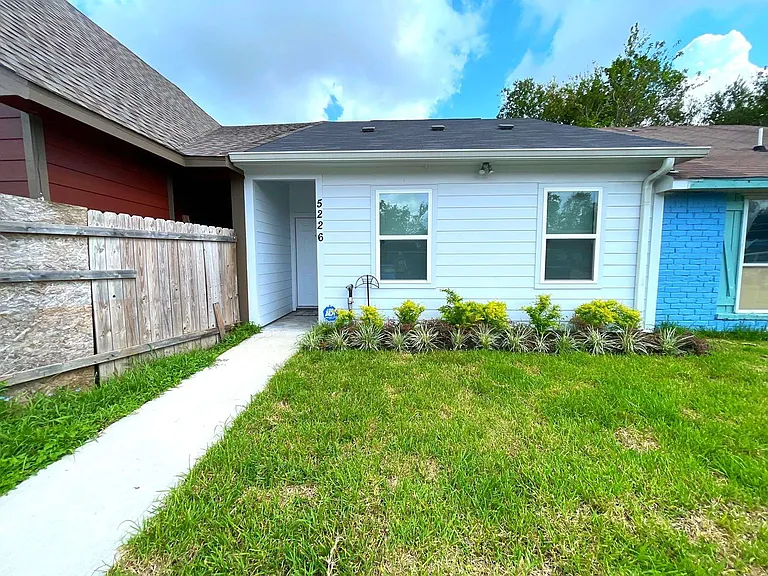 5226 Ridgevan Dr — Photo 28