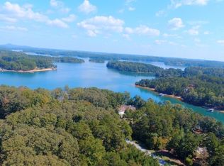 112 Pointe Harbor Dr, Seneca, SC 29672