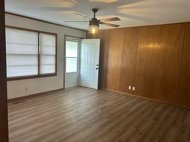 2 bed, 930 sqft, $875 — Photo 4