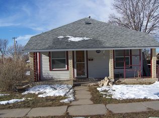 329 N Lake St, Chadron, NE 69337