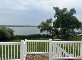 W165S8220 Kurtze Ln, Muskego, WI 53150