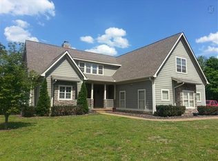 500 Seaton Dr, Smithville, TN 37166
