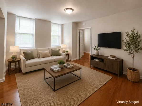 39 Glenridge Ave APT 1, Montclair, NJ 07042