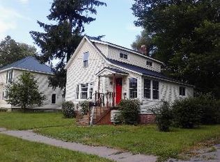 58 High St, Alexandria Bay, NY 13607