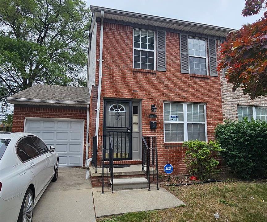 1st image of 15443 Meyers Rd