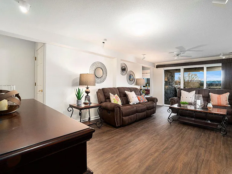 5734 Crestwood Dr — Photo 13