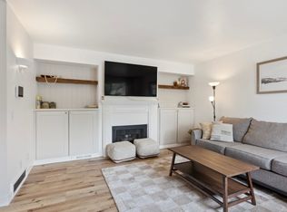9774 S Yorkshire Dr, South Jordan, UT 84009