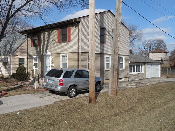 2nd image of 2401 Silver Creek Dr